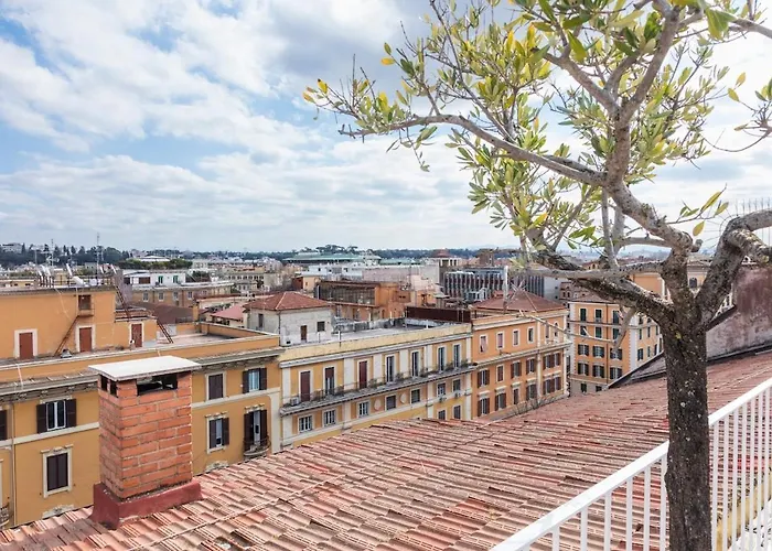 Attico Vista Panoramica San Pietro Luxury Sleep Appartement