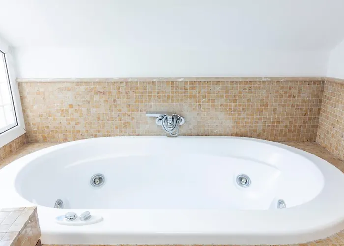 Apartment Attico San Pietro, Stadio Olimpico, Calcio, Rugby, Nuoto, Internazionali Tennis, Concerti Luxury